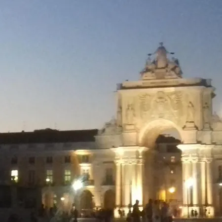 The Country In The Town Appartamento Lisbona